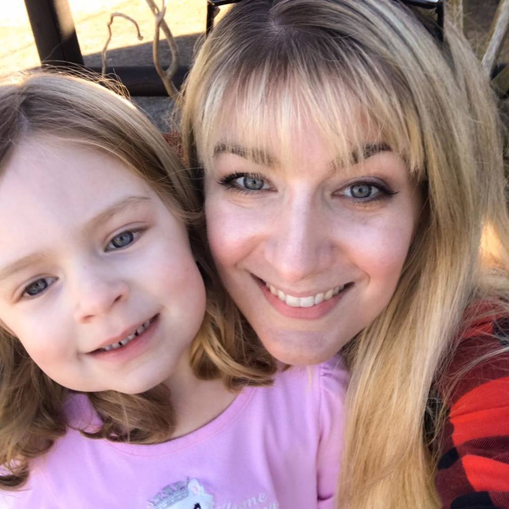 Meet your Posher, Lyrica